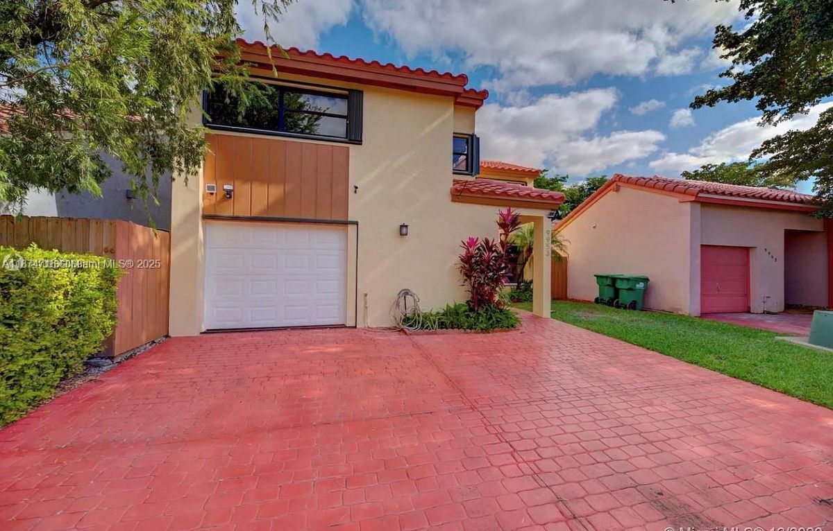 Photo - 9953 SW 147th Ct