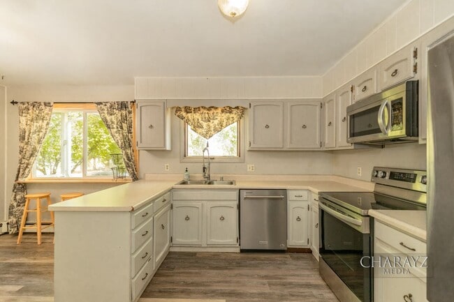 Photo - Duplex-Upper Unit in Aurora Subdivision