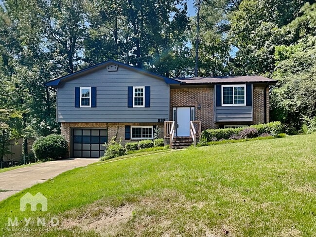 Building Photo - 532 Windy Ln