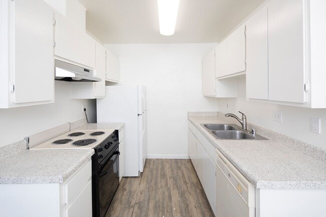 Palm Estates Apartments