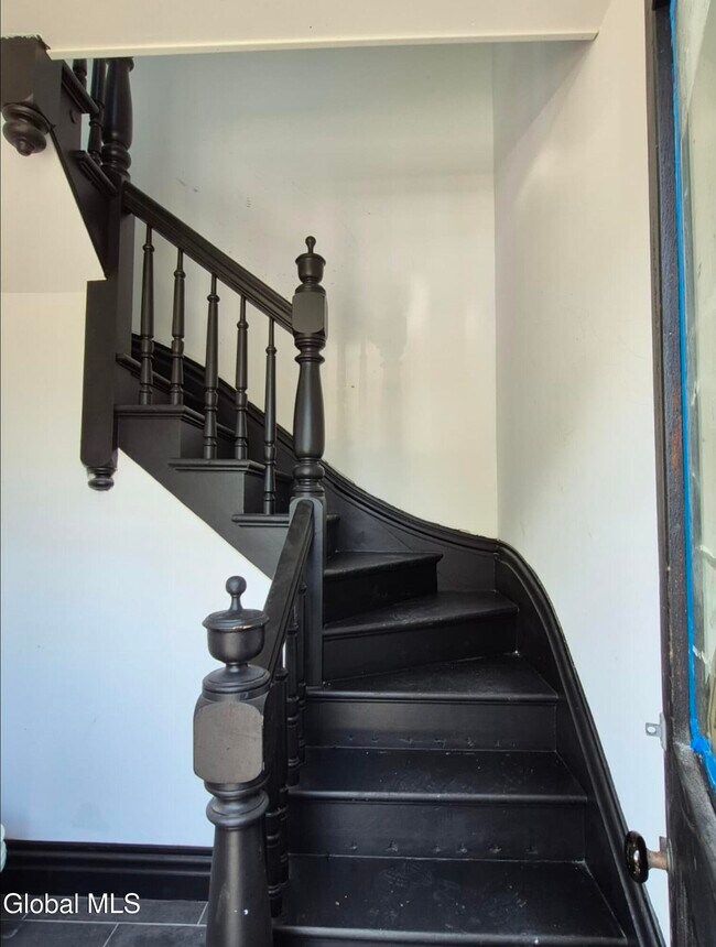 Photo - 445 5th Ave Unidad 2