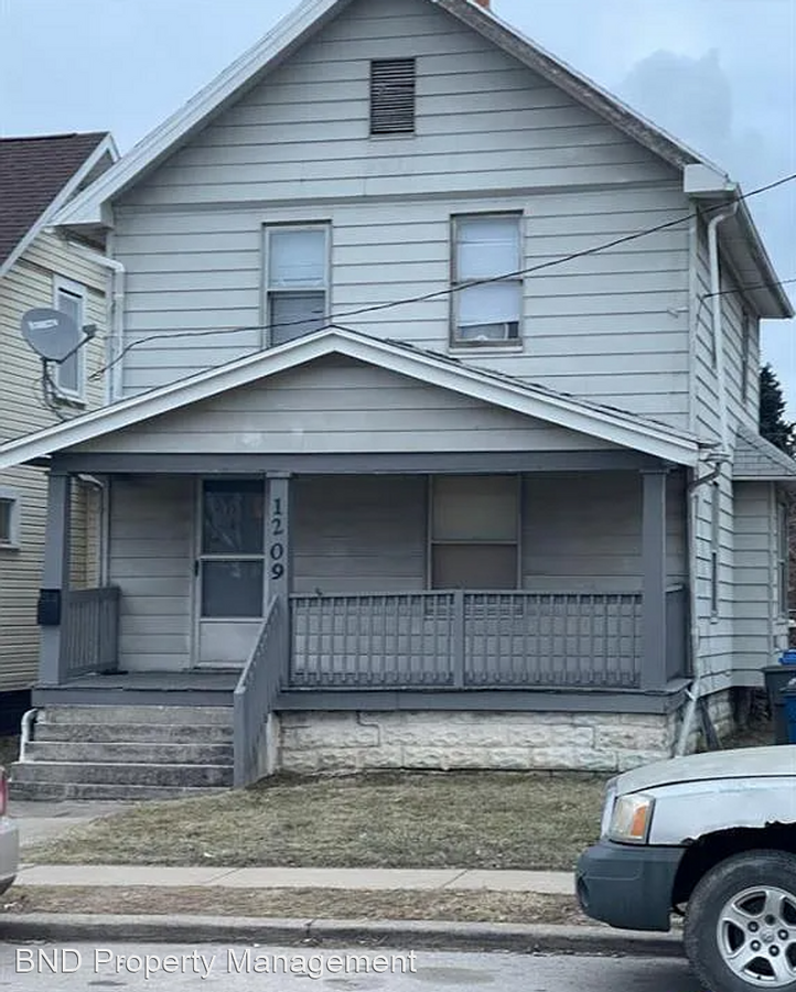 3 br, 1 bath House - 1209 E Broadway St - 3 br, 1 bath House - 1209 E Broadway St