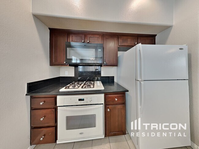 Photo - 5372 Flowing Spring St