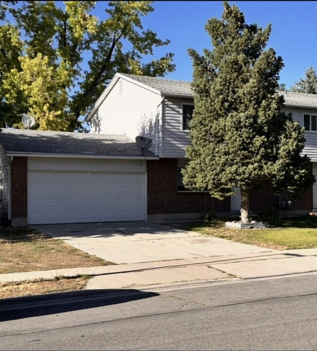 Photo - 615 E Carmel Dr