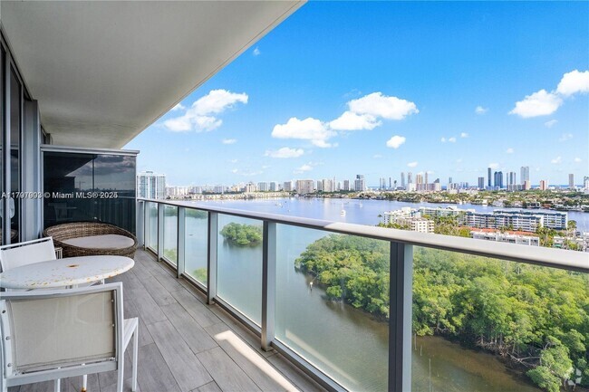 Building Photo - 16385 Biscayne Blvd Unit 1816 Rental