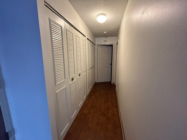 Photo - 79 Westland Ave Unidad 106