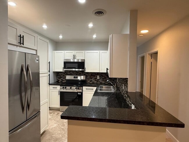 Building Photo - 5700 NE 22nd Way Unit 328 Rental