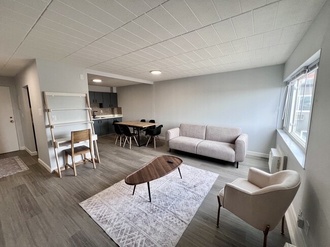 Photo - 180 Tecumseh Rd E Unité 6