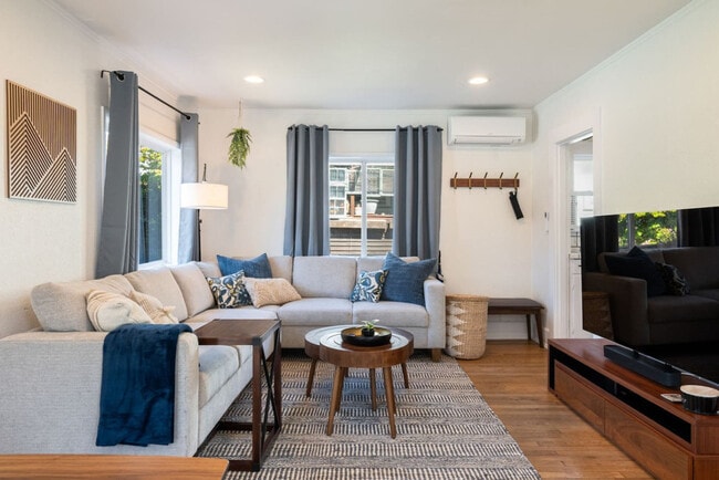 Photo - 811 NE 63rd St Unit ID1237083P