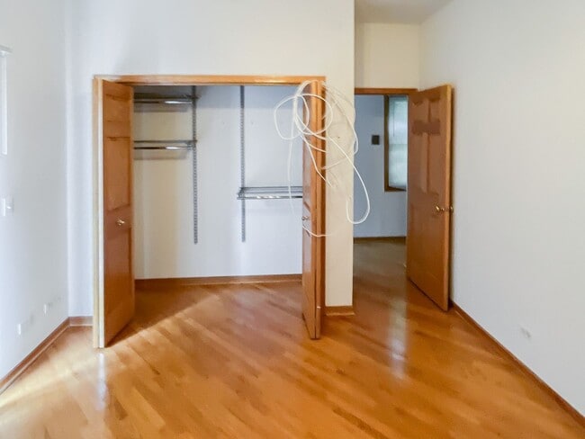 Photo - 2732 N Wayne Ave Unit 2732-2