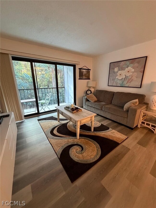 Building Photo - 9570 Green Cypress Ln Unit 13