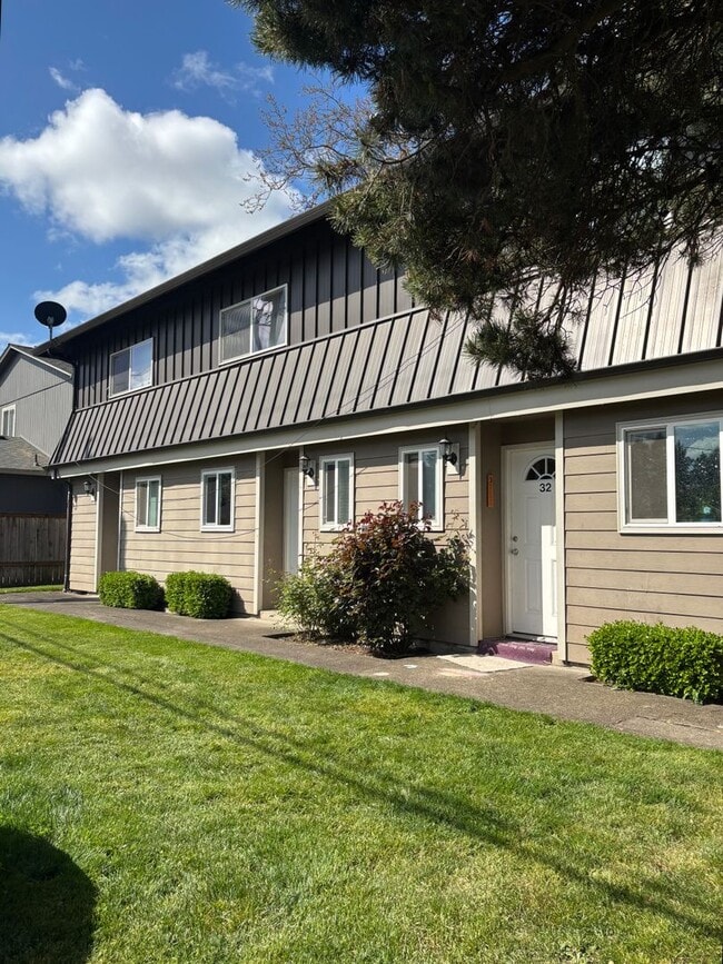 Photo - 2 Bedroom Townhouse in Newberg Unit Apt. 51