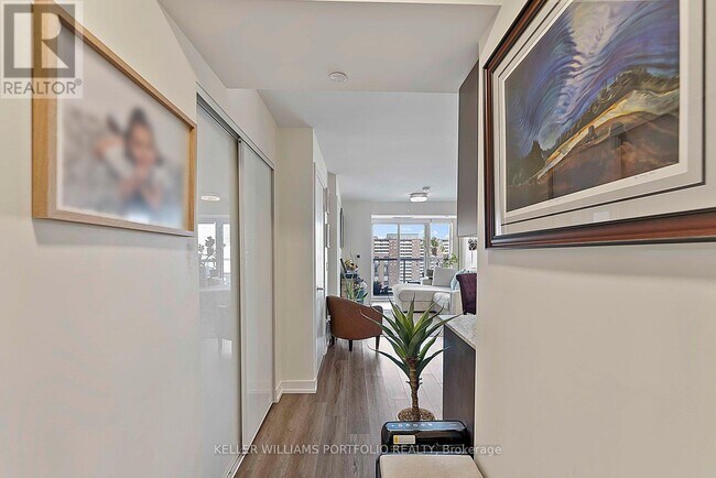 Photo - 10 Wilby Crescent Unit 1807