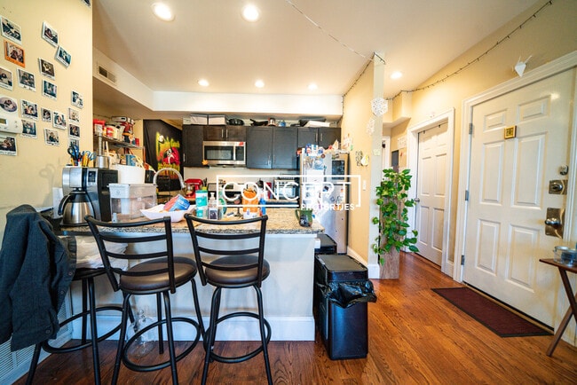 Photo - 10 Bickford Ave Unit 3CP