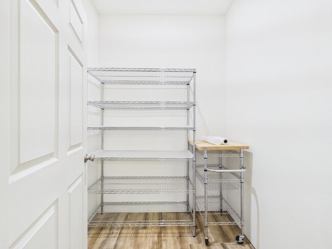 Photo - 835 Marquette Loop