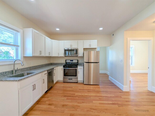 Photo - 73 Merriam St Apartments Unit 3