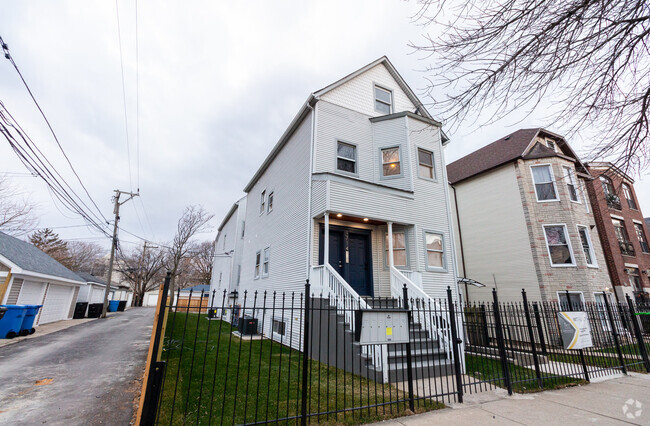 Building Photo - 1714 N Spaulding Ave Rental