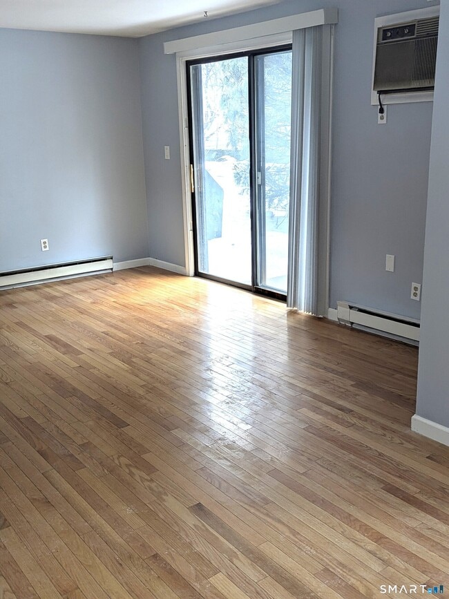 Photo - 165 South St Unit 3