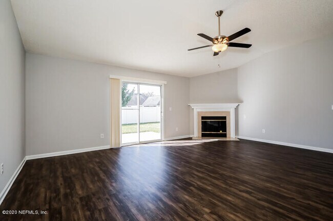 Photo - 3757 Woodbriar Dr