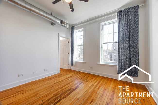 Photo - 1643 S Throop St Unit 3R