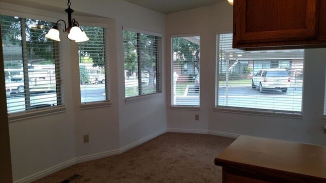 Photo - 180 N 1100 E