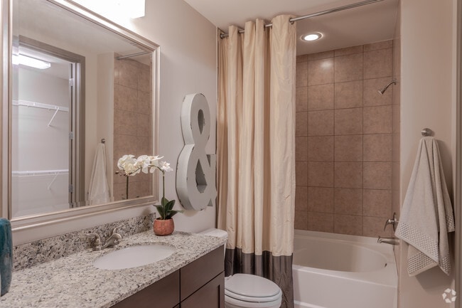 2BR,2BA - 1610F B2E - BATHROOM