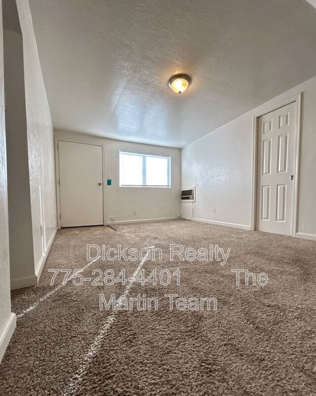Photo - 621 1/2 6th Street