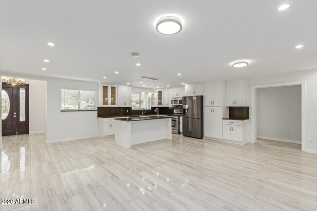 Photo - 1212 E McLellan Blvd