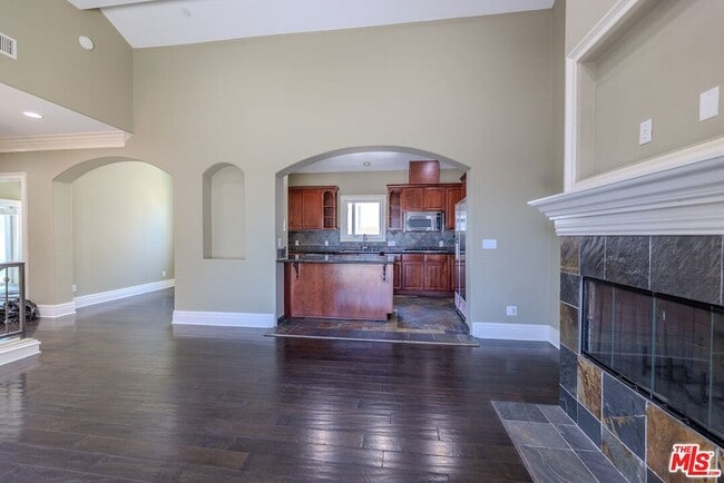 Photo - 1912 Vanderbilt Ln