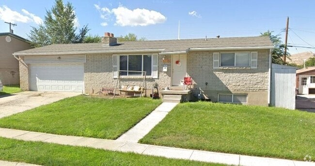 Building Photo - 3348 S 7780 W Unit B Rental