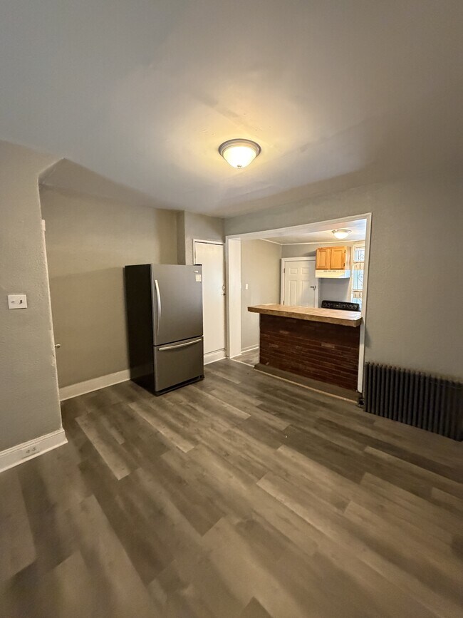 Photo - 3011 N Swanson St