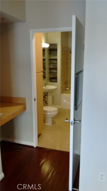 Photo - 488 E Ocean Blvd Unidad 509