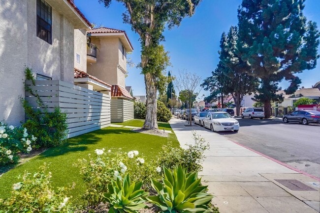 Photo - 3BD/2BA Apartment with Laundry In-Unit, Appliances, Tandem Parking & More! Unit 4060 #302