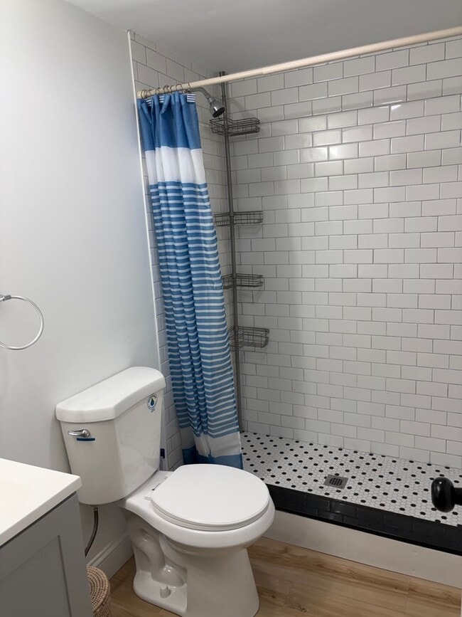 Photo - 624 MA-28 Unit C