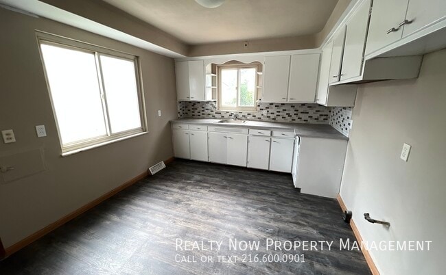 Photo - 3322 Milverton Rd Unit 3322 Milverton