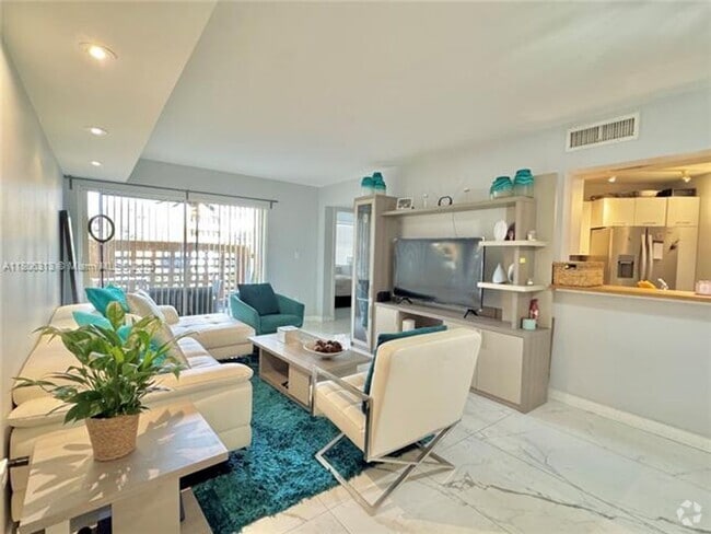 Building Photo - 9701 Fontainebleau Blvd Unit 9701 Fontainebleau Blvd  C104  - Rental