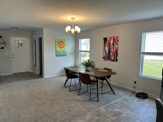 Photo - 1709 Redbout Ct