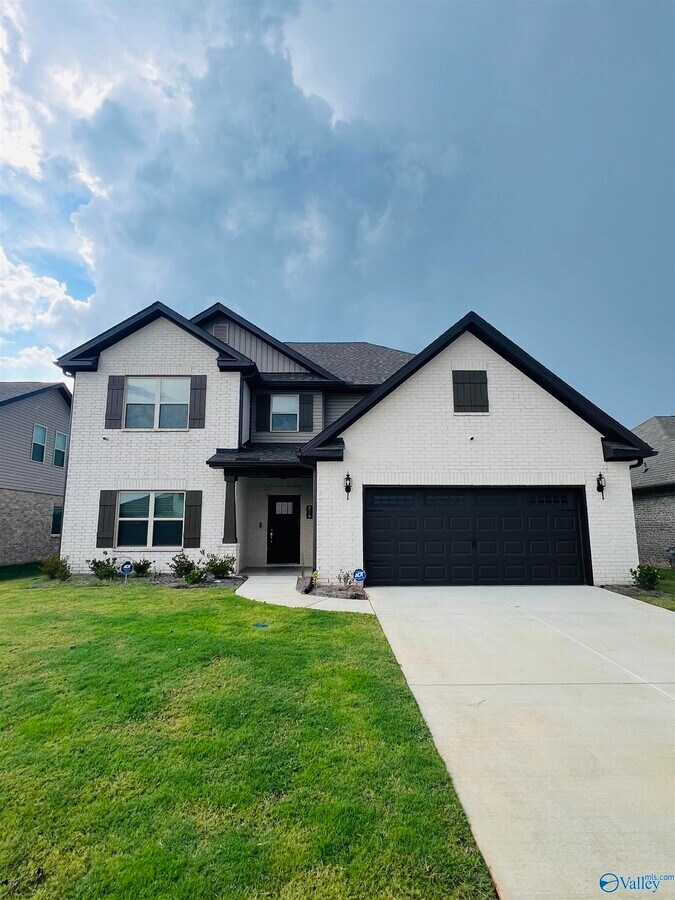 Photo - 279 Shubert Dr House