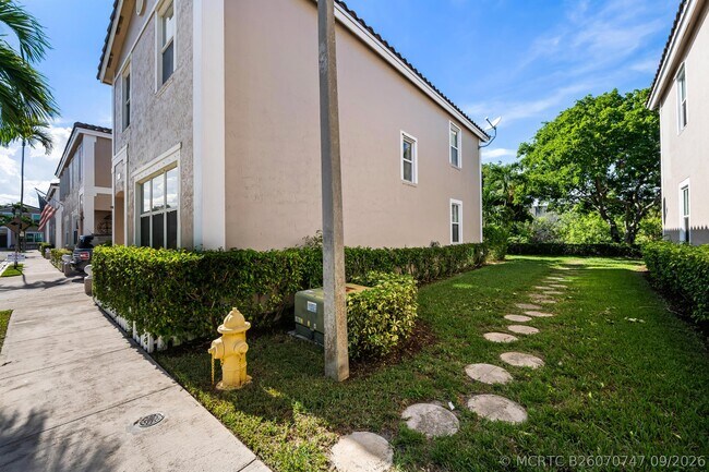 10565 NW 57th Ct