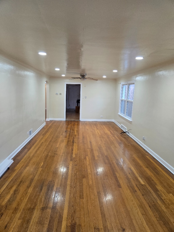 Photo - 8153 S Saginaw Ave Unit 2nd Floor