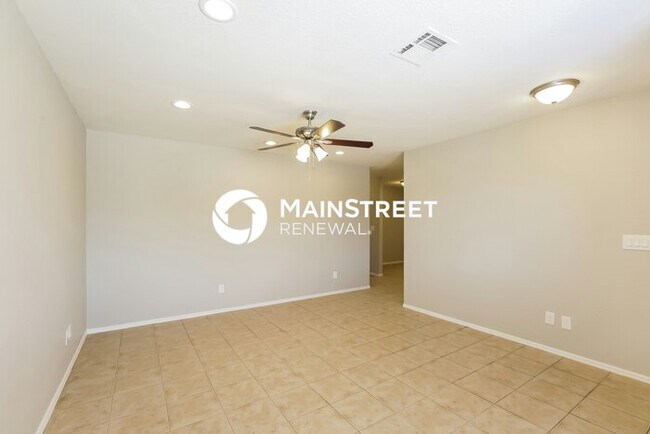 Photo - 3 Bedroom Pet-Friendly Home in MESA, AZ with Main Street Renewal