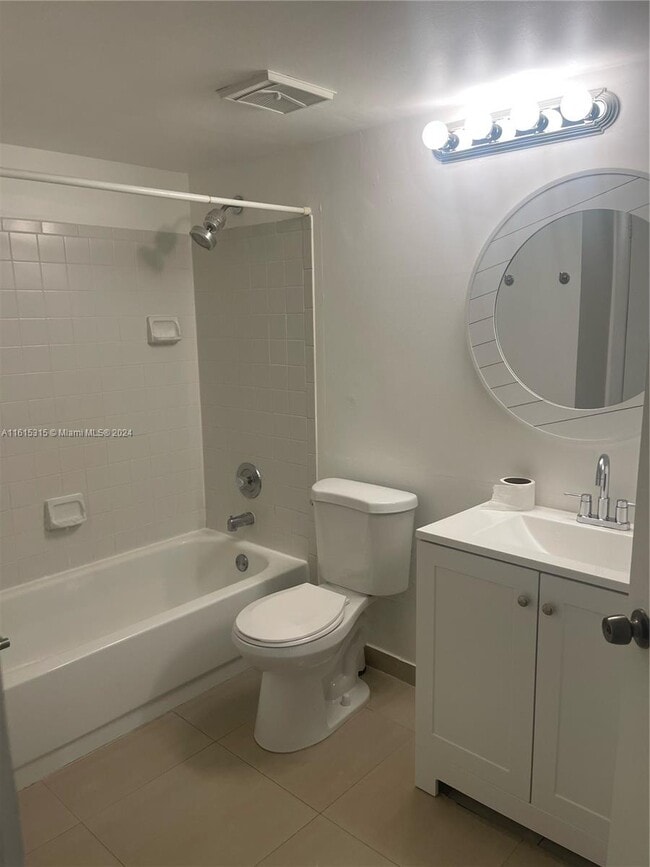 Photo - 939 Coral Club Dr Unit #939 GREAT 2 FLOORS ONE O
