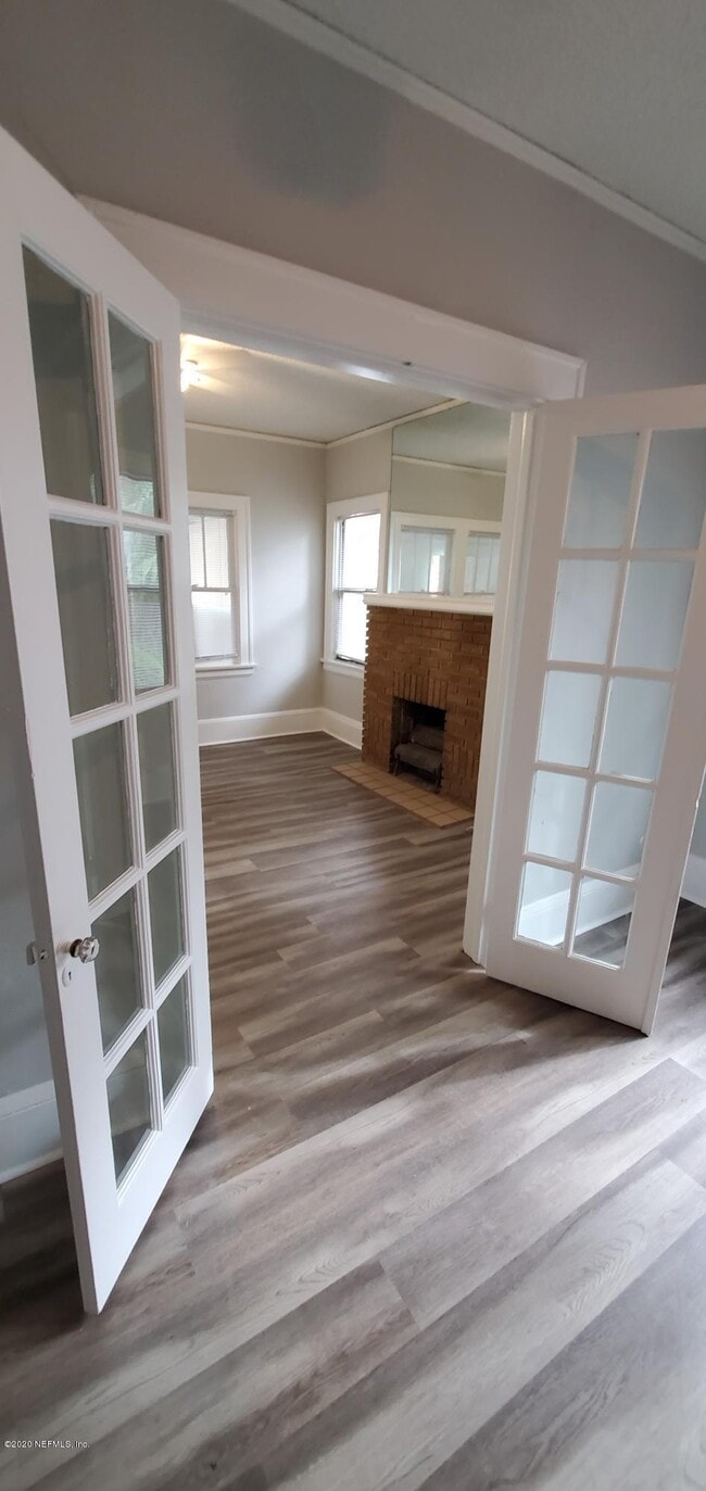 Photo - 1218 Challen Ave