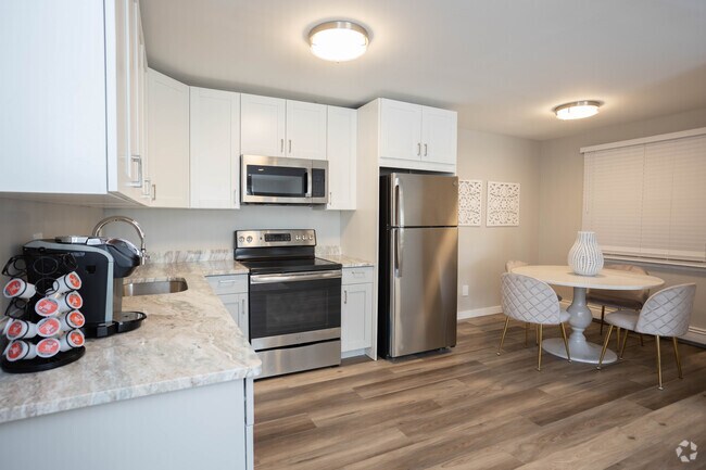 The Lucerne -1BR,1BA -620SF