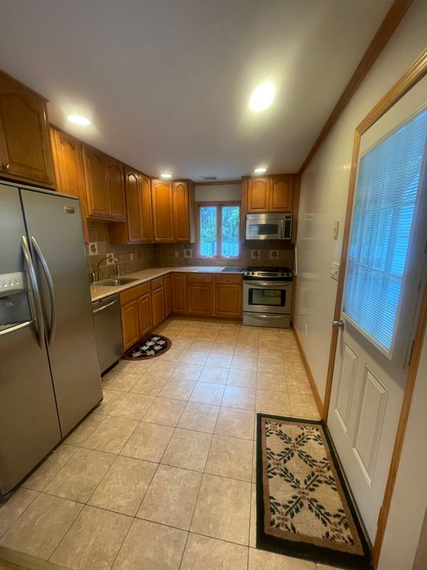 Photo - 1760 Slocum St