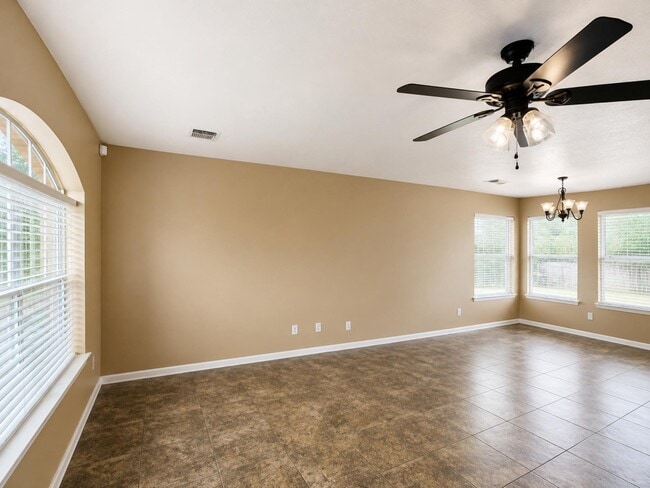 Photo - 5118 Littleneviss Dr