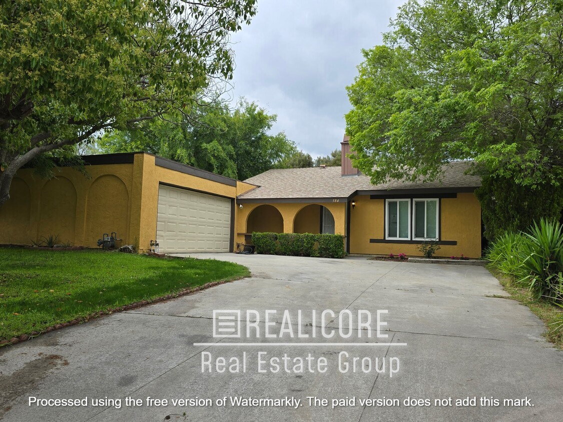 Photo - 584 N Chestnut Ave (Rialto, CA)