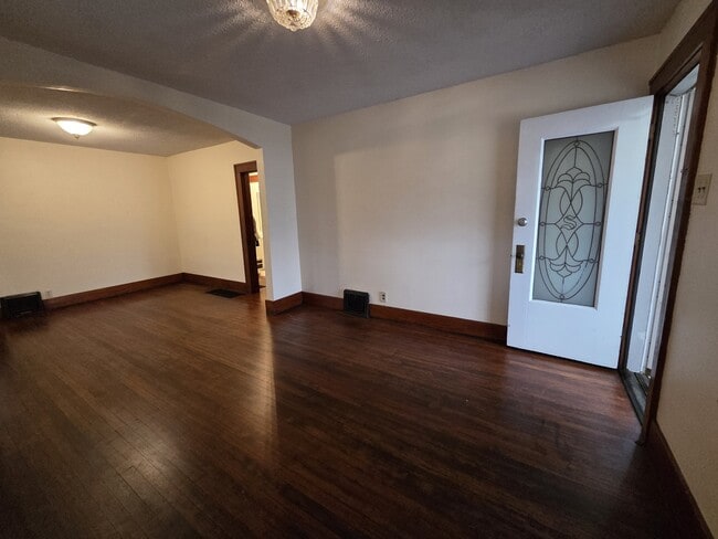 Photo - 1239 Charlotte Ave