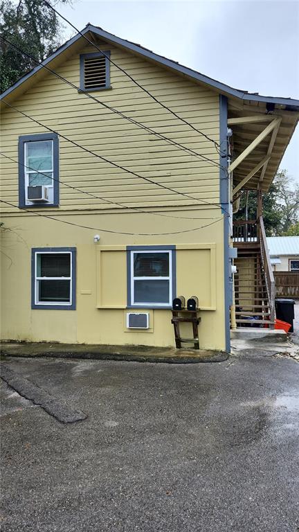 Building Photo - 421 NW 10th Ave Rental