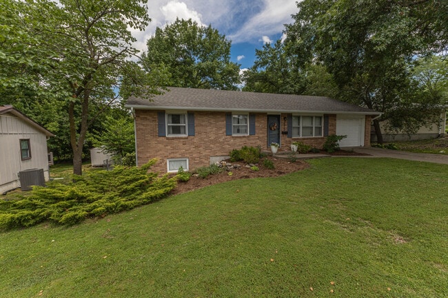 3312 Lynnwood Dr